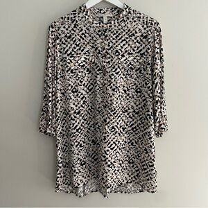 5/$25 DANA BUCHMAN Abstract Geometric Neutral Button Front Popover Top - XL